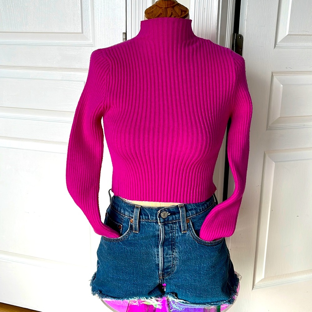 Hot pink Zara mockneck sweater 💗